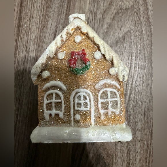 Festive Gingerbread Christmas Village Set - Picture 8 of 16